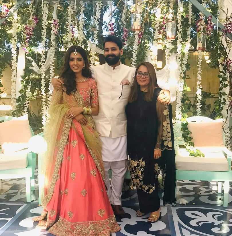 Exclusive Engagement Pictures Of Actress Mansha Pasha And Jibran Nasir ...
